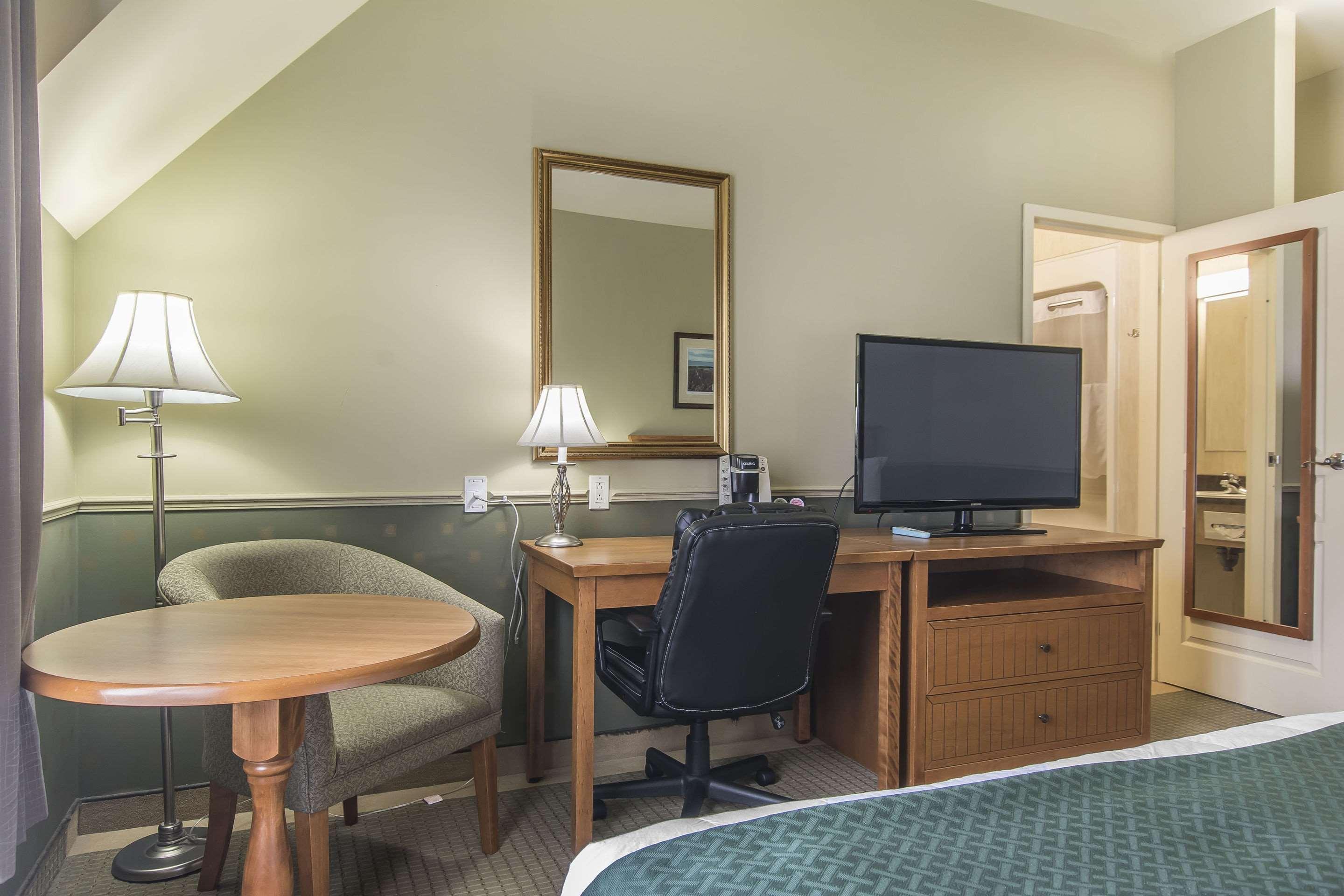 Quality Inn Riviere-du-Loup Exterior photo
