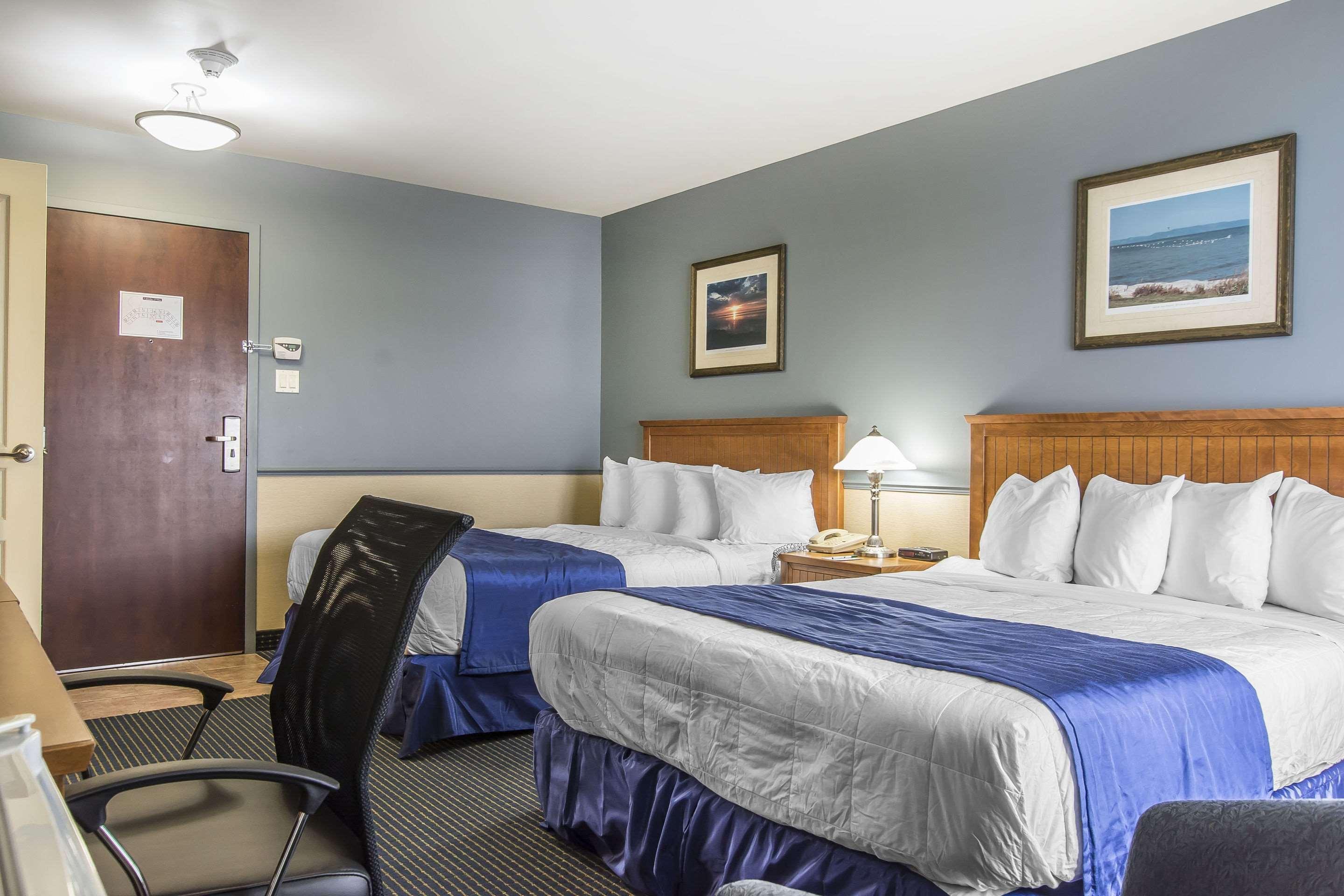 Quality Inn Riviere-du-Loup Exterior photo