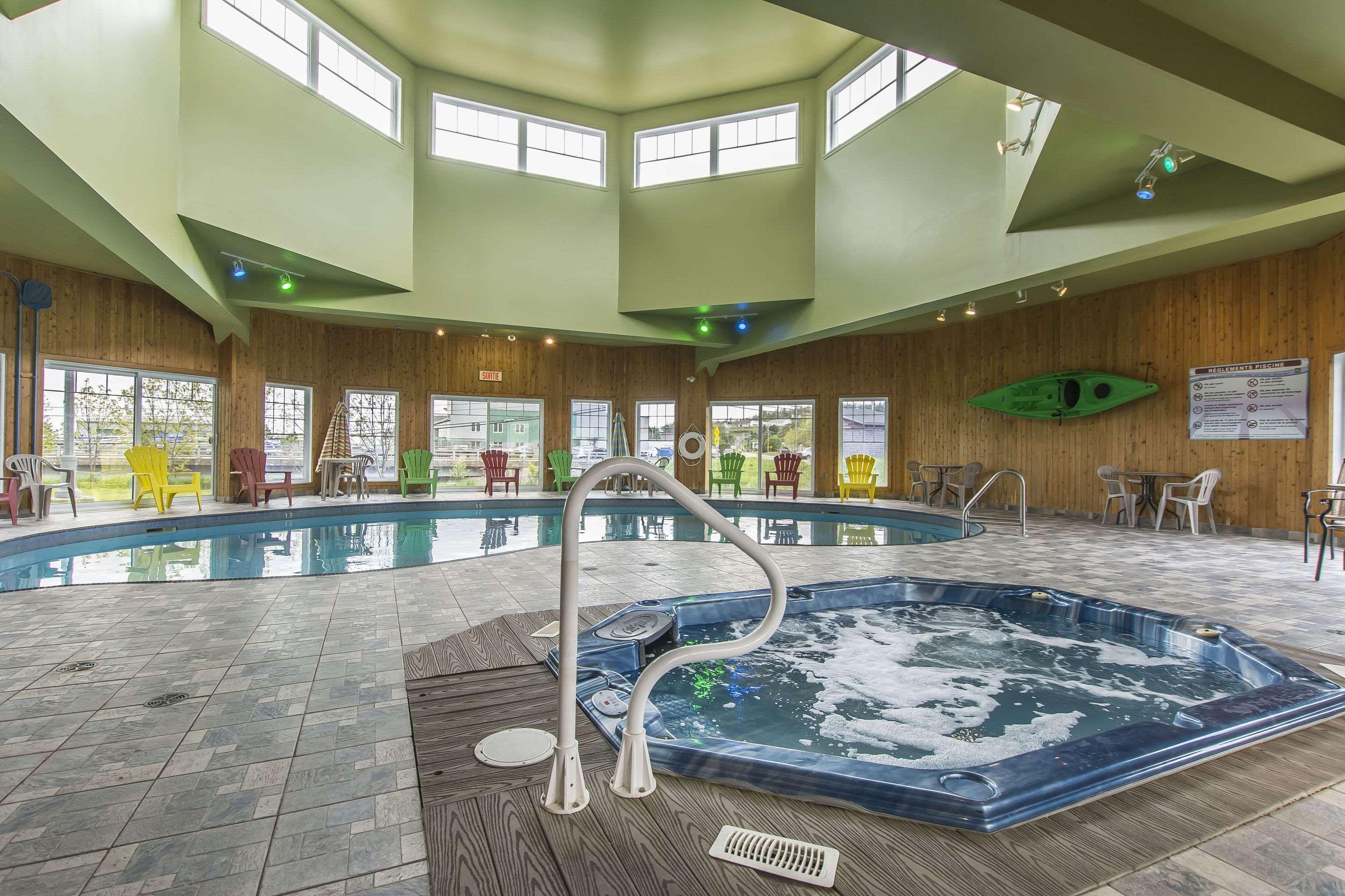 Quality Inn Riviere-du-Loup Exterior photo