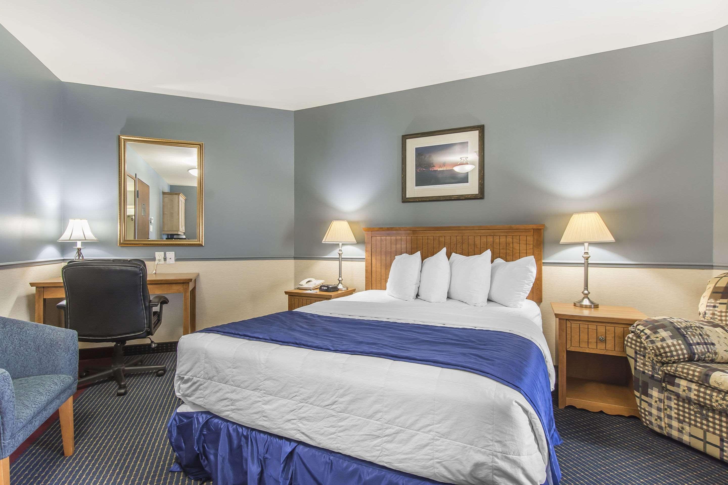 Quality Inn Riviere-du-Loup Exterior photo