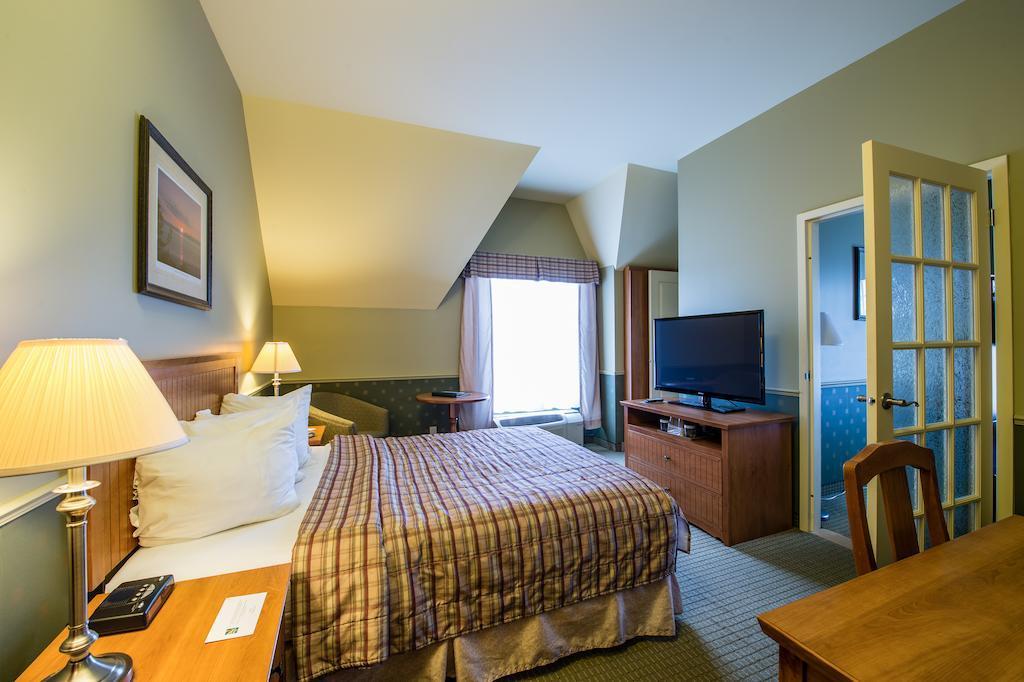 Quality Inn Riviere-du-Loup Exterior photo