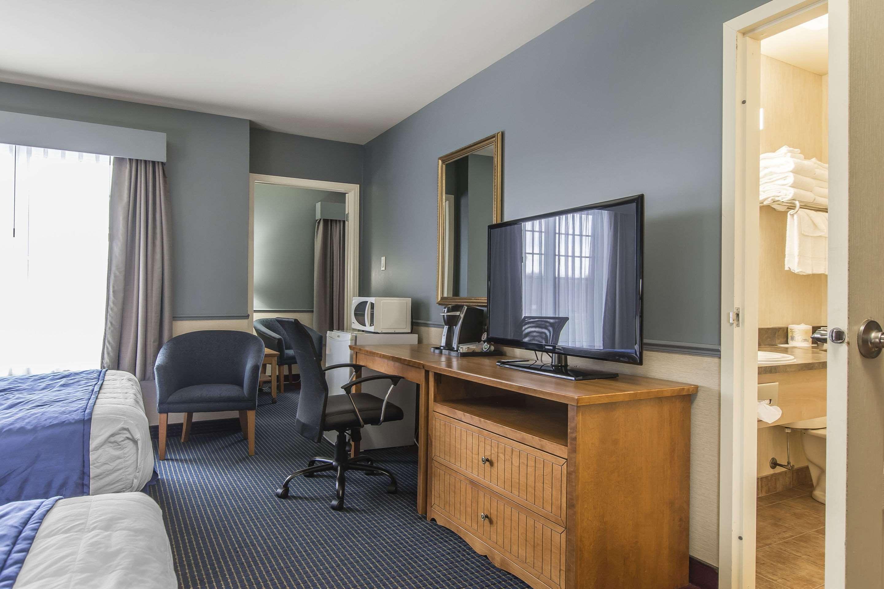Quality Inn Riviere-du-Loup Exterior photo