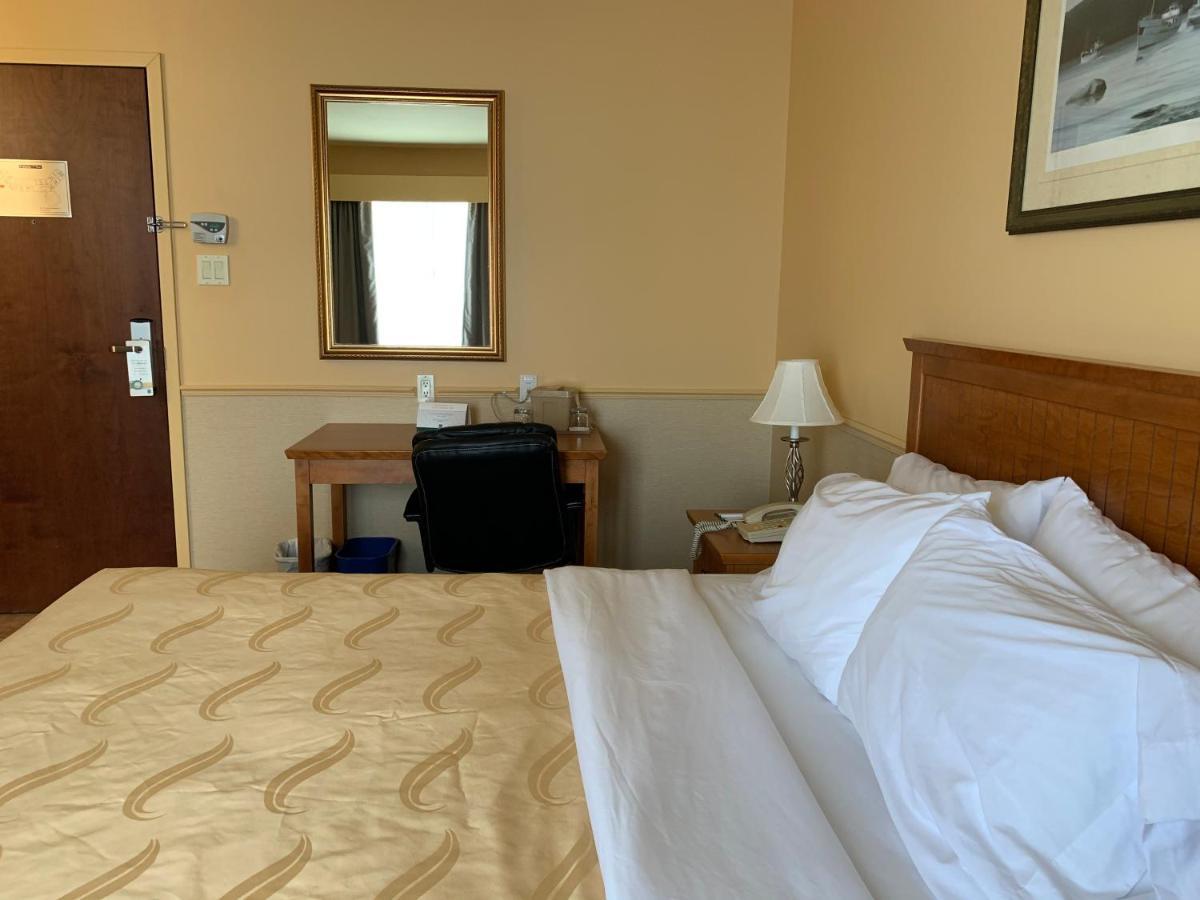 Quality Inn Riviere-du-Loup Exterior photo